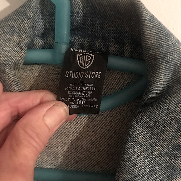 Warner Brothers collector Daffy Duck/Bugs bunny denim Jacket - Picture 3 of 6